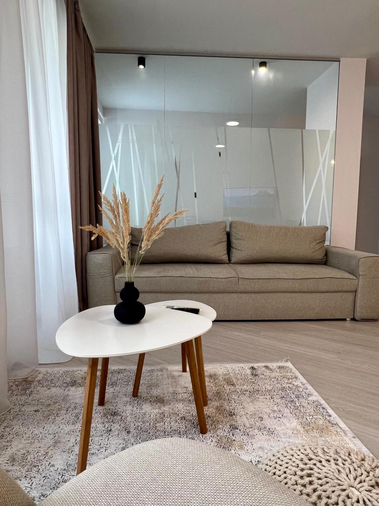 Skau Piano Family & Business Apartment Free Parking Bratislava Extérieur photo